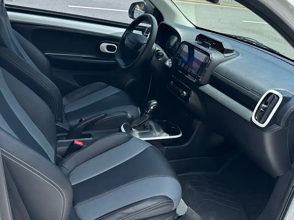 Roewe Clever — миниатюра 8