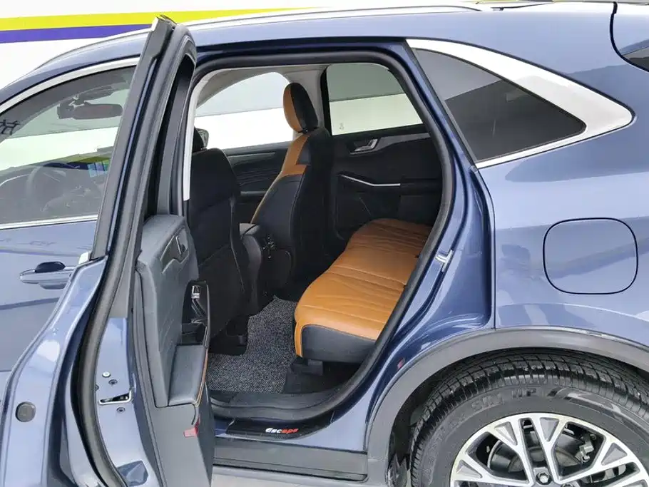 Ford Escape — миниатюра 11
