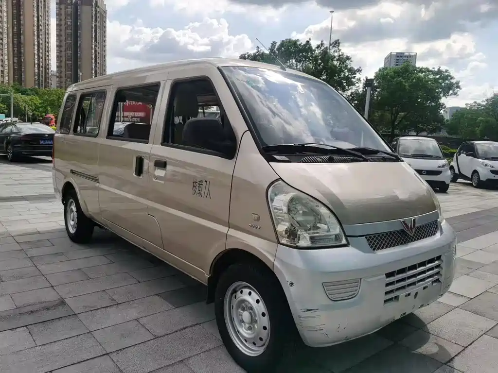 Wuling Rongguang — миниатюра 3
