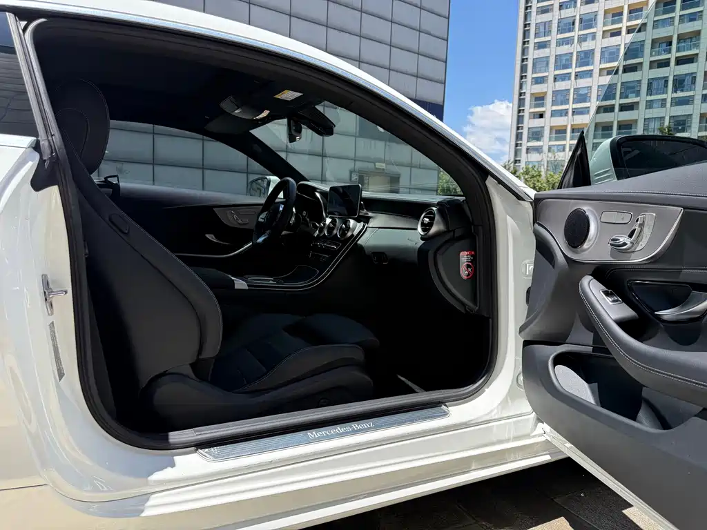 Mercedes-Benz C-Class (Import) — миниатюра 9