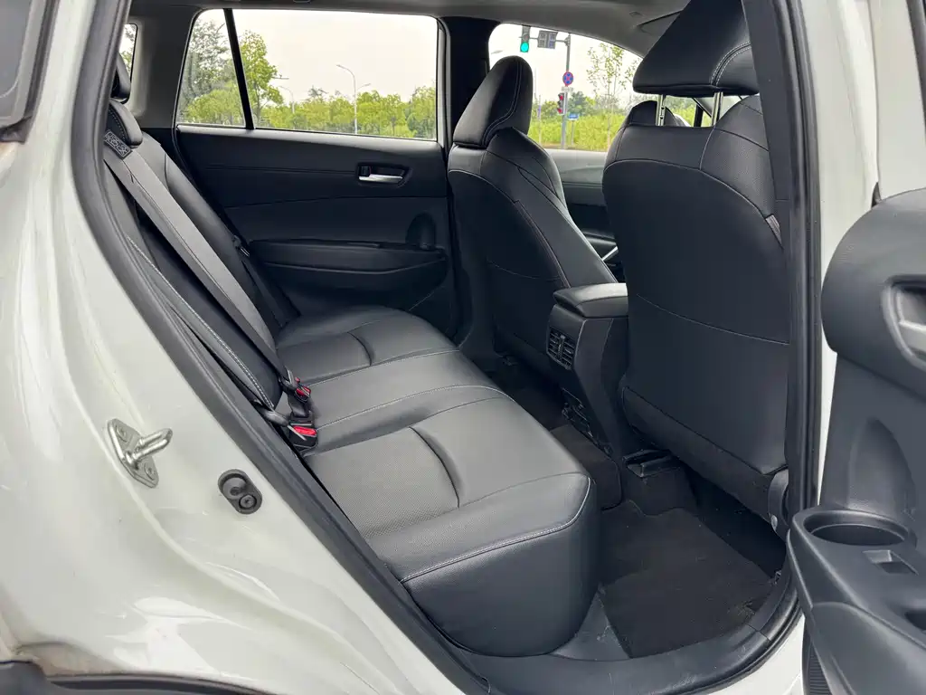 Toyota Frontlander — миниатюра 13