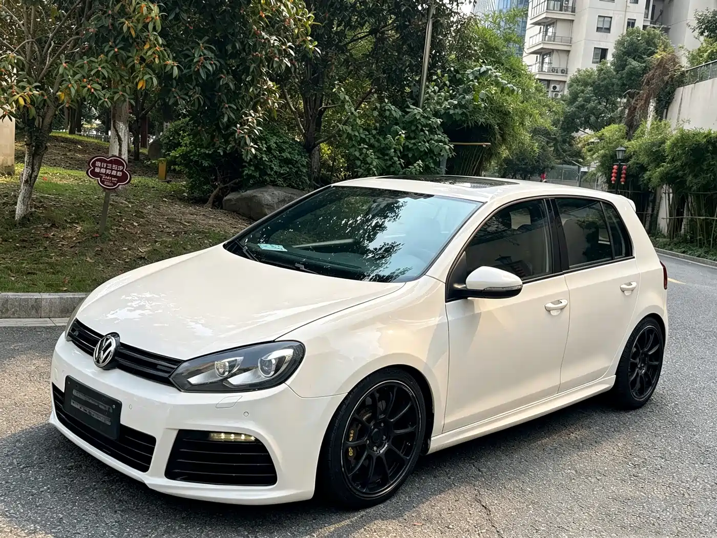 Volkswagen Golf GTI