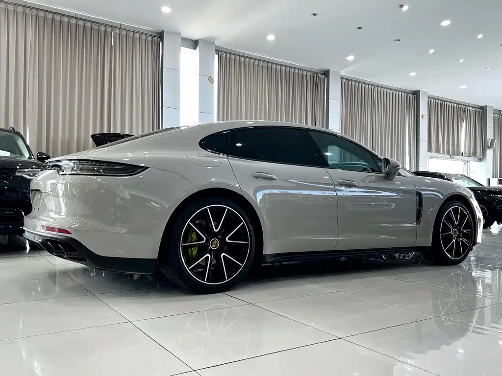 Porsche Panamera — миниатюра 5