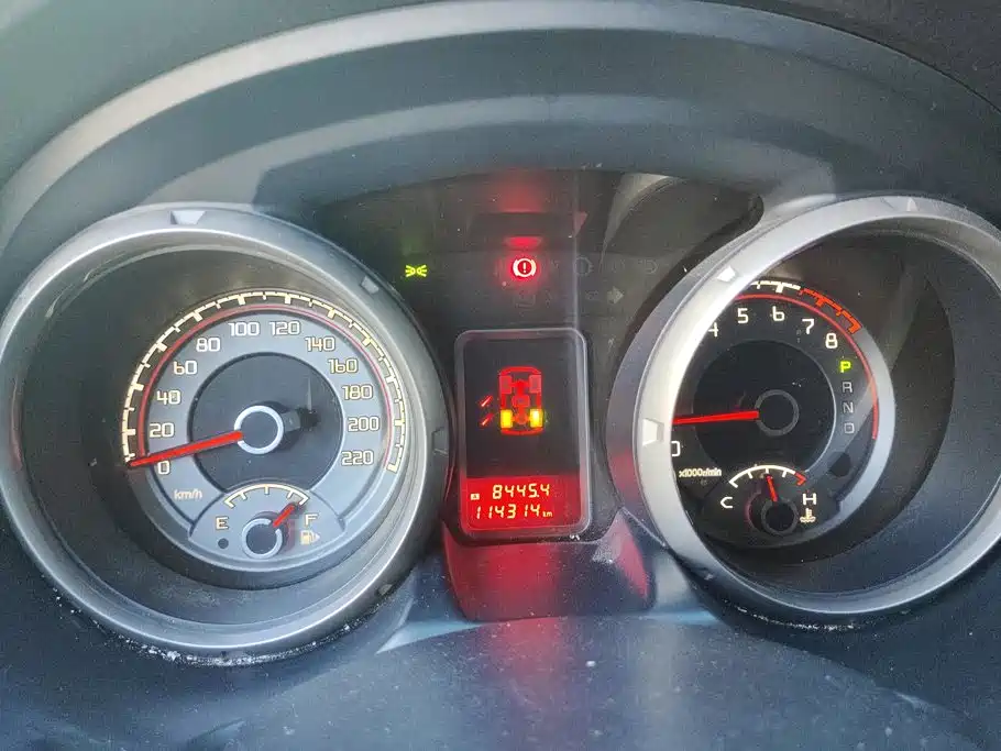 Mitsubishi Pajero (Import) — миниатюра 14