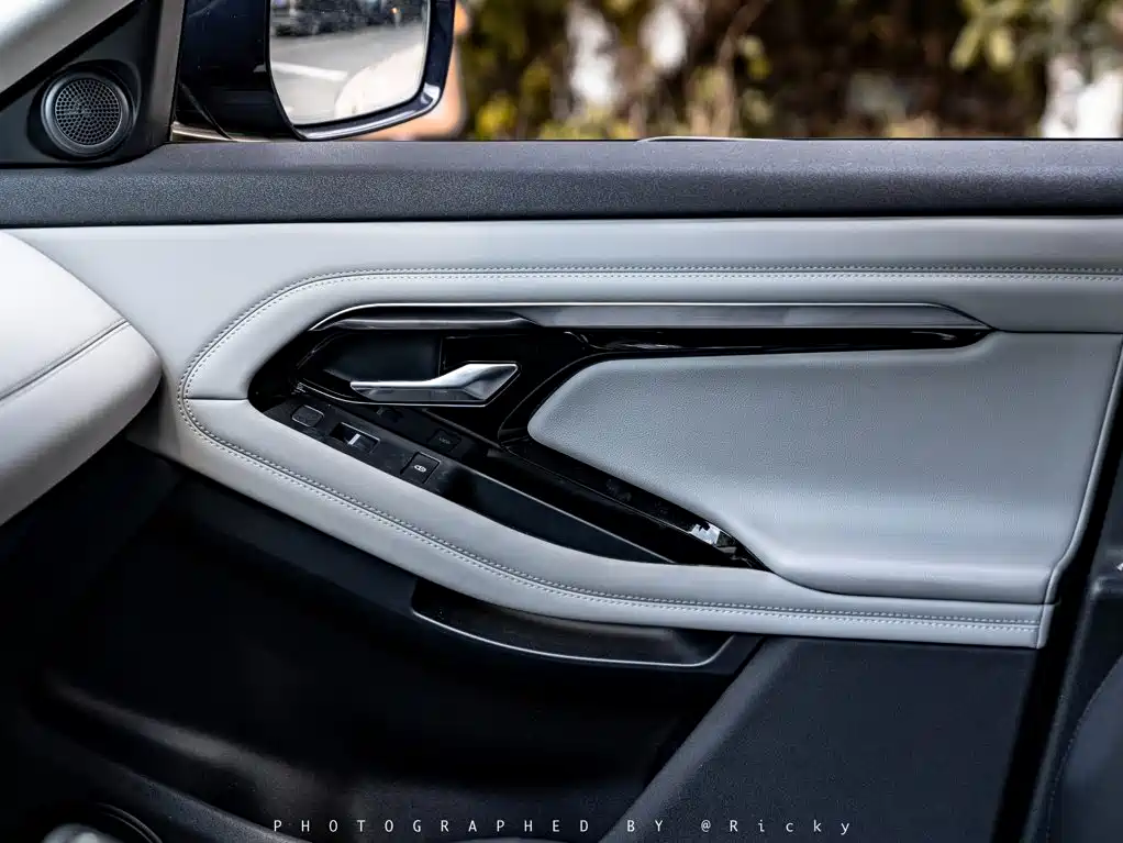 Land Rover Evoque — миниатюра 8