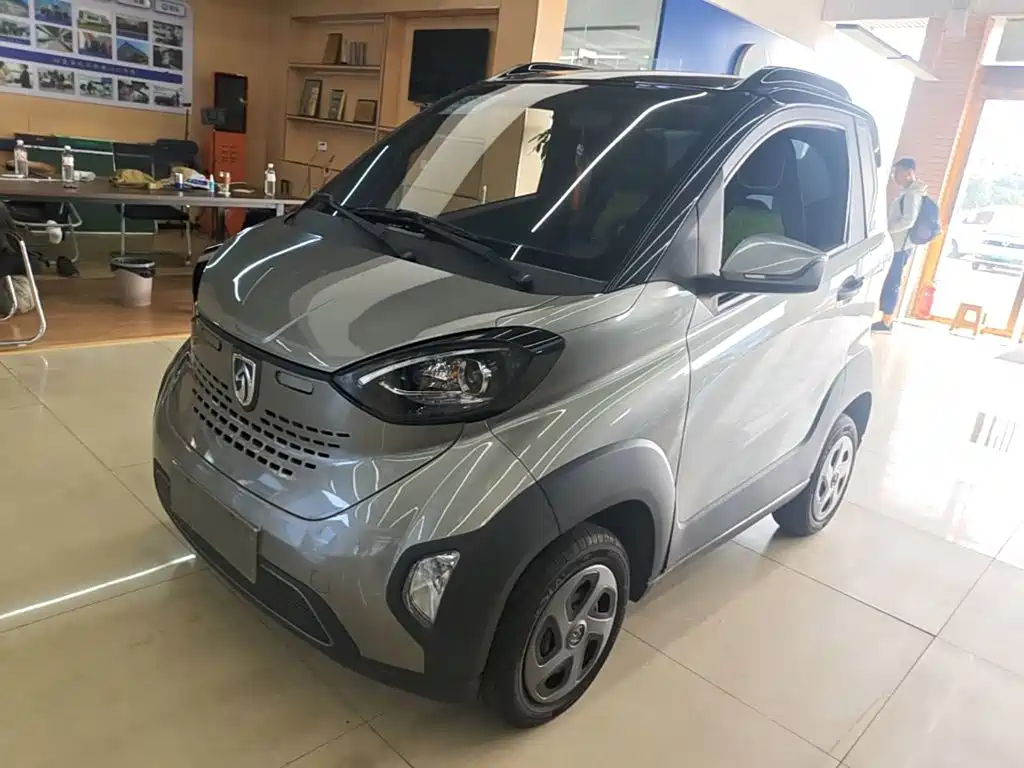 Baojun E100