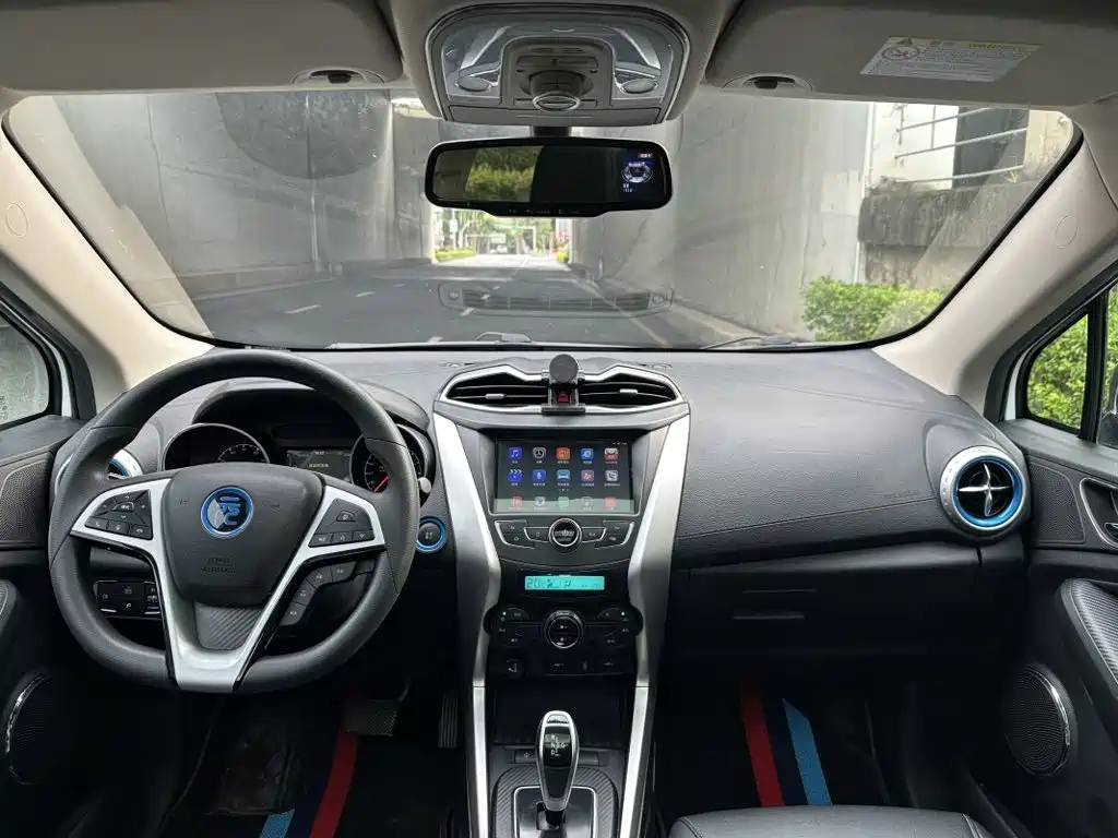 BYD Yuan EV — миниатюра 8