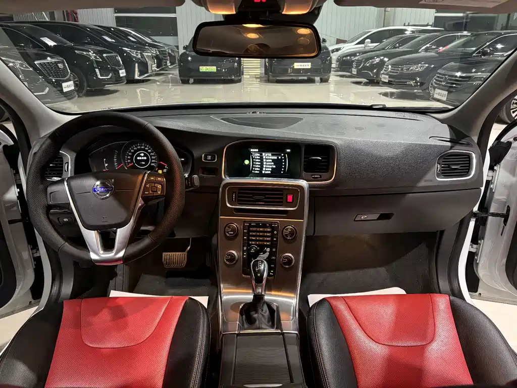 Volvo S60 — миниатюра 12
