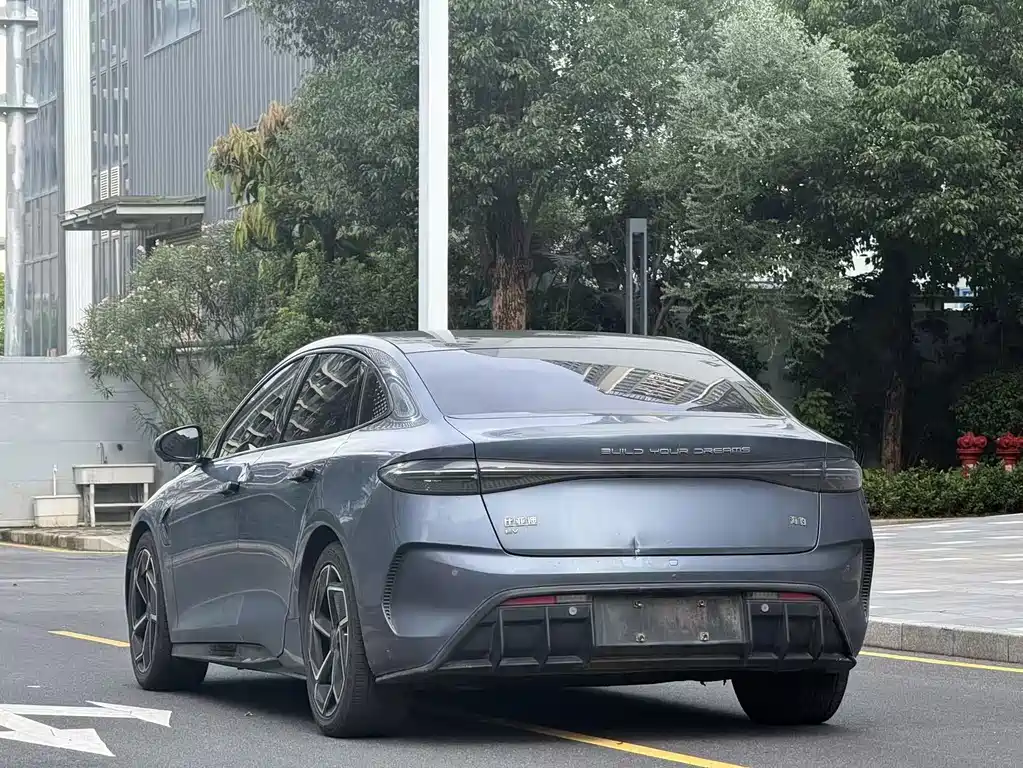 BYD Seal — миниатюра 10