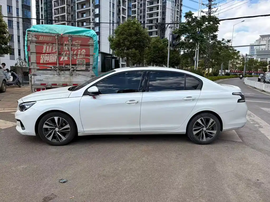 Peugeot 408 — миниатюра 5