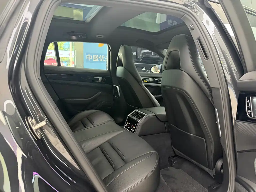 Porsche Panamera — миниатюра 18