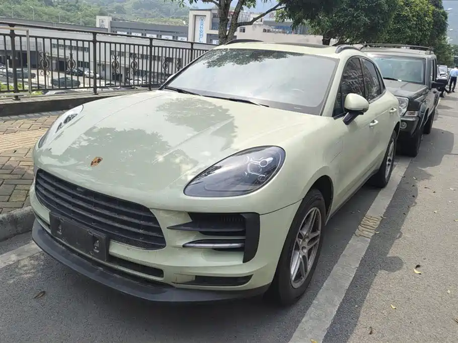 Porsche Macan 2021