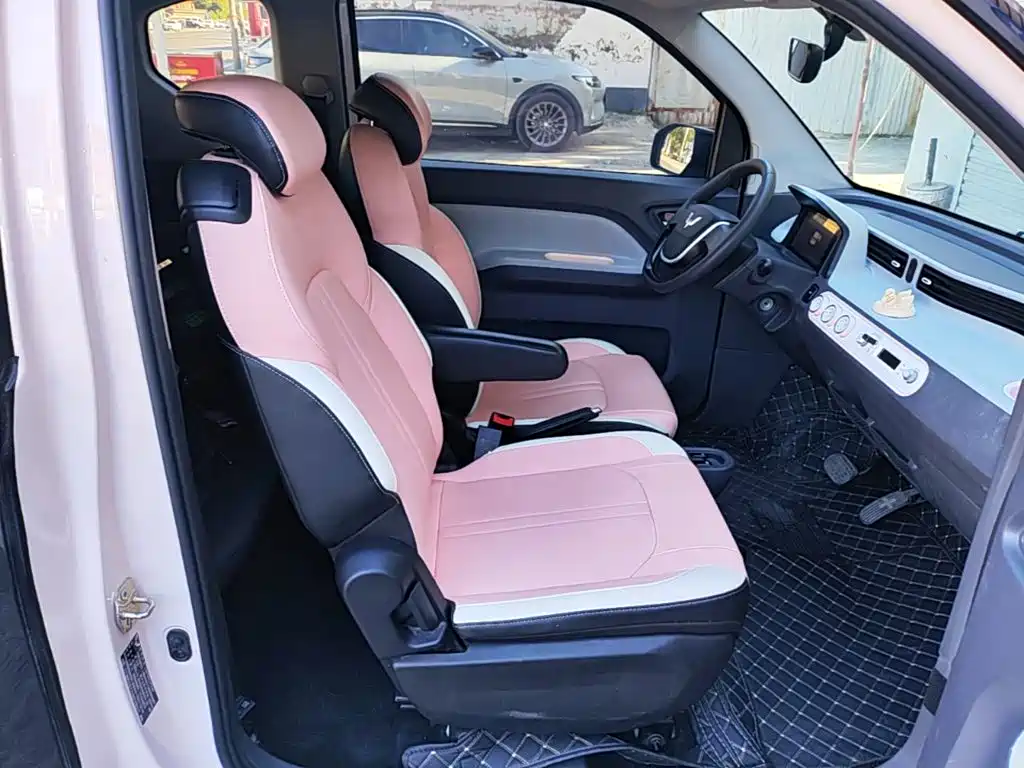 Wuling MINIEV — миниатюра 25