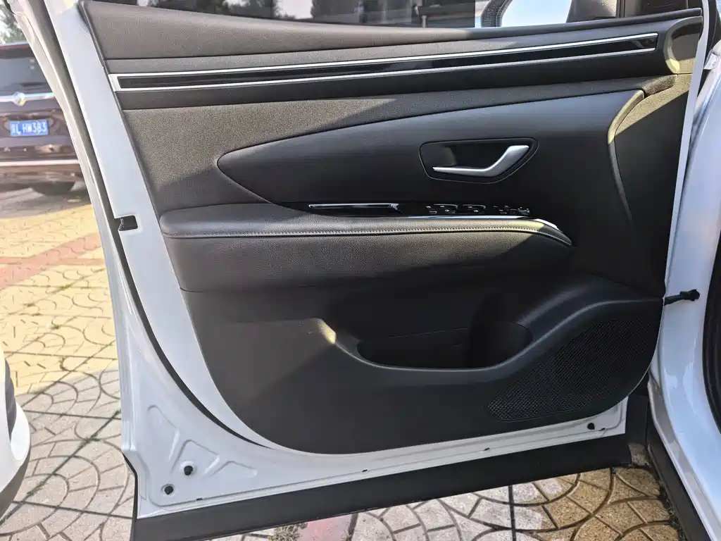 Hyundai Tucson — миниатюра 9