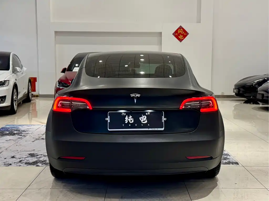 Tesla Model 3 — миниатюра 14