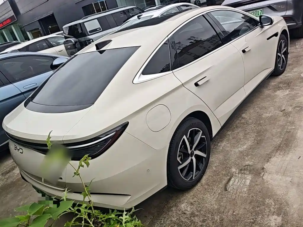 BYD Seal 07 DM-i — миниатюра 5
