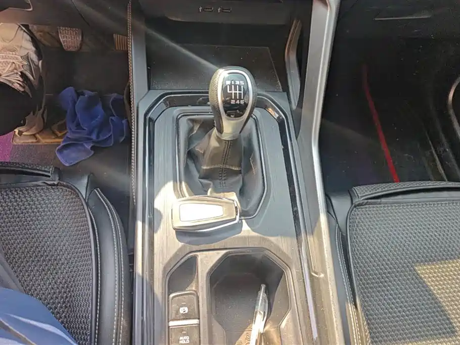 GEELY AUTOMOBILE VISION X6