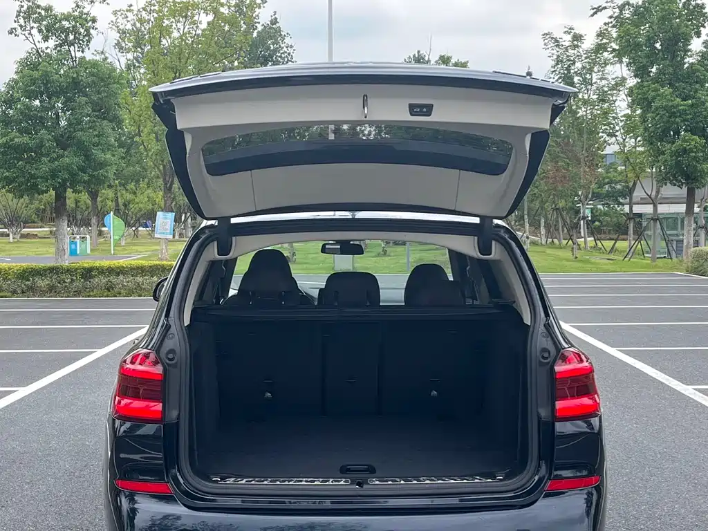 BMW X3 — миниатюра 8