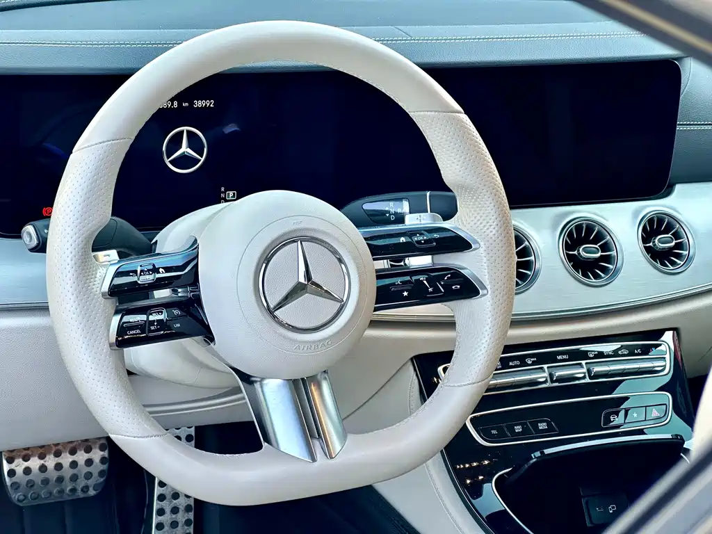 Mercedes-Benz E-Class (Import) — миниатюра 6