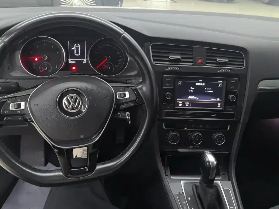 Volkswagen Golf — миниатюра 12