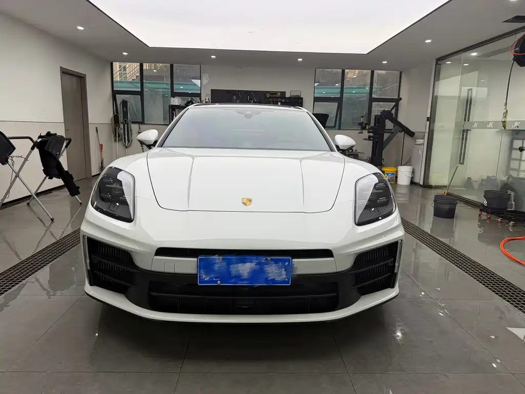 Porsche Panamera — миниатюра 2
