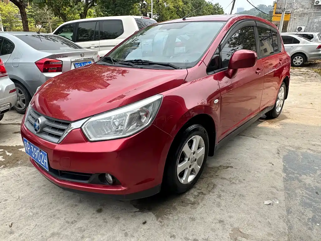 Venucia R50 2014