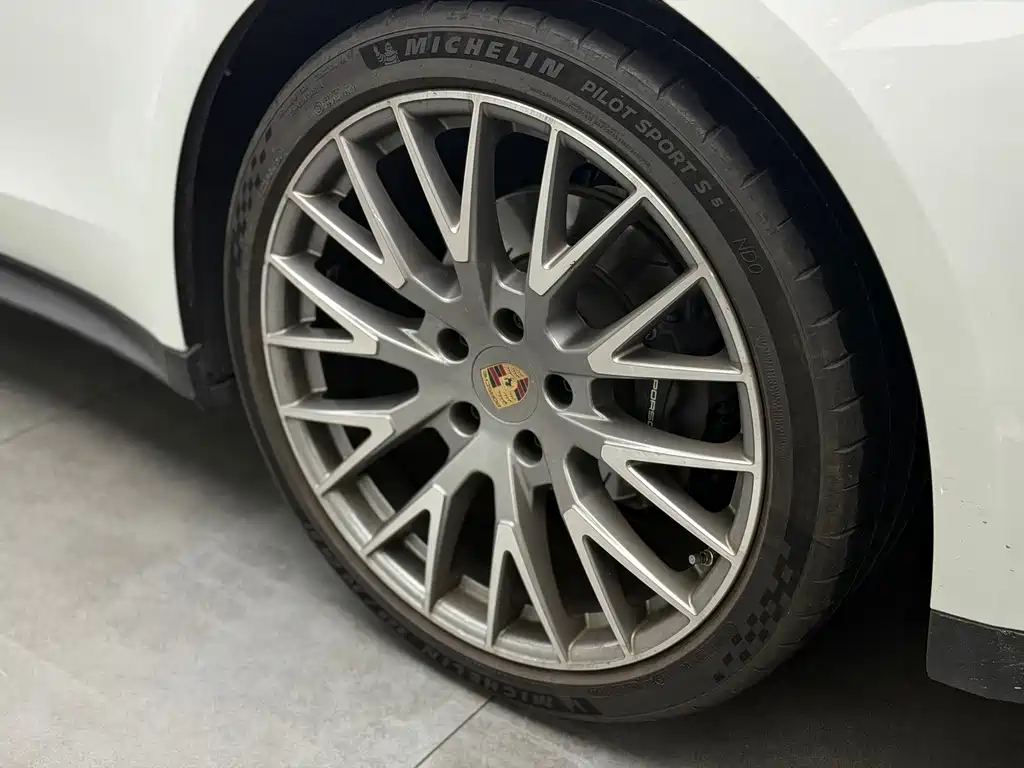 Porsche Panamera — миниатюра 9