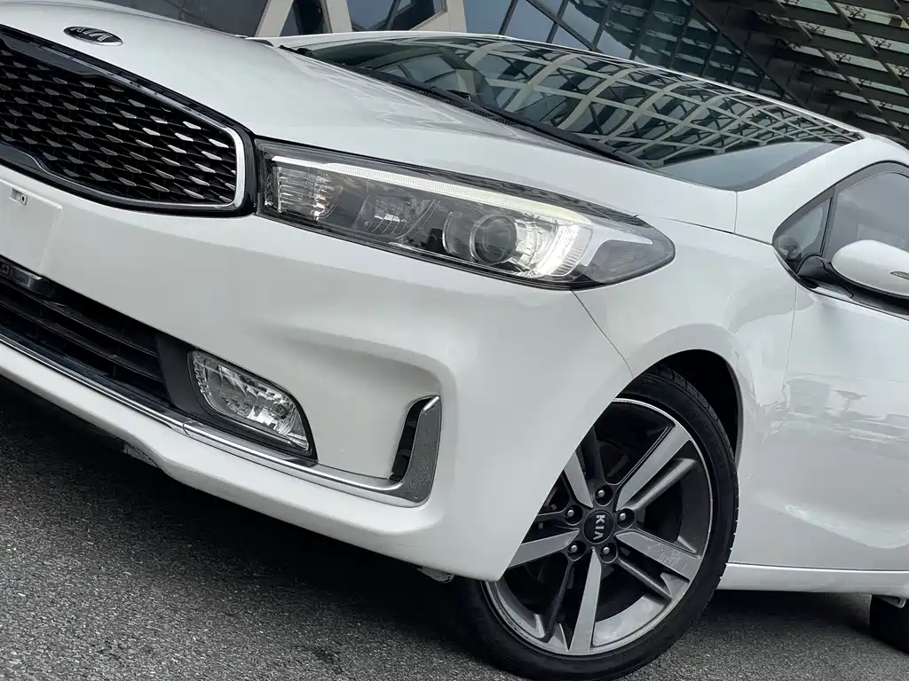 Kia K3 — миниатюра 4