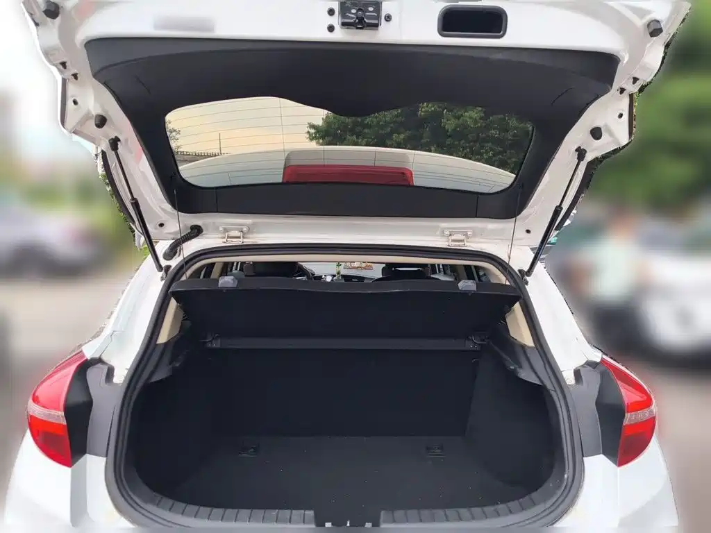 Geely Emgrand GS — миниатюра 15