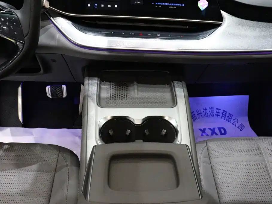 Hongqi Hongqi Tiangong 08 — миниатюра 10