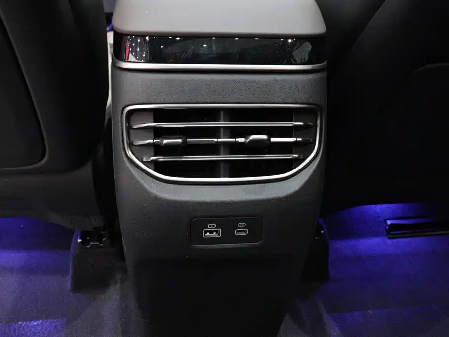 Hongqi Hongqi Tiangong 08 — миниатюра 8