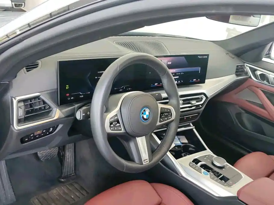 BMW i4 — миниатюра 6