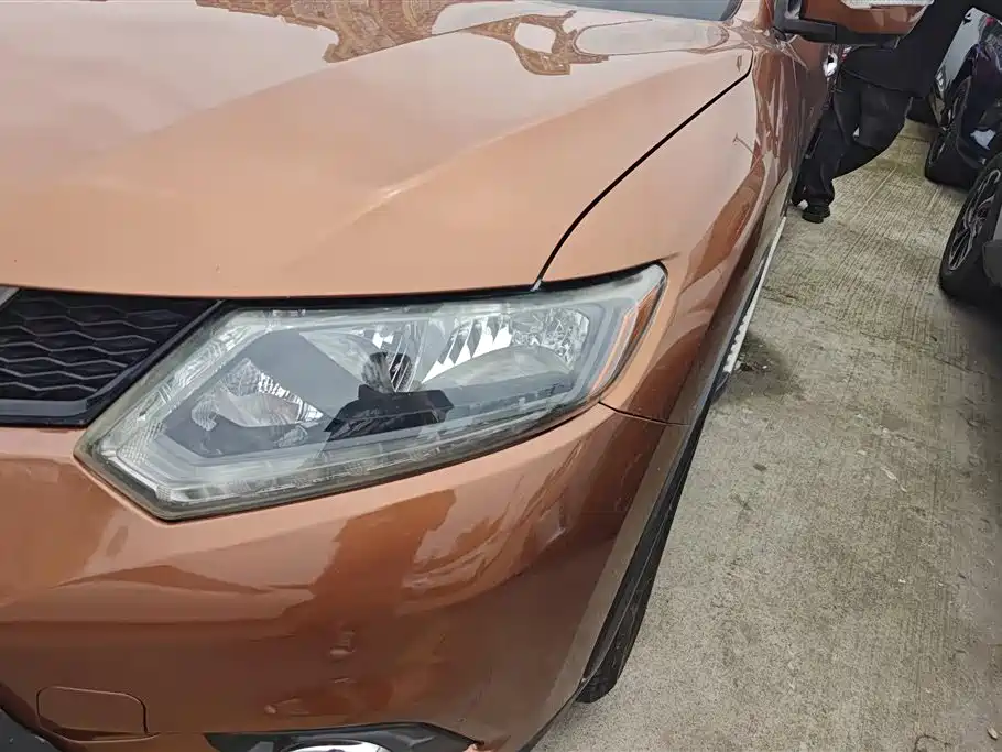 Nissan X-Trail 2014 2.0L CVT Fashion 2WD