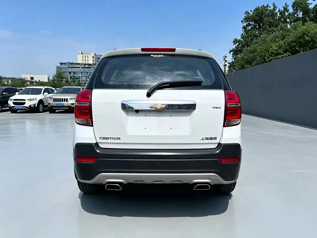 Chevrolet Captiva 2015 2.4L Flagship 7 мест
