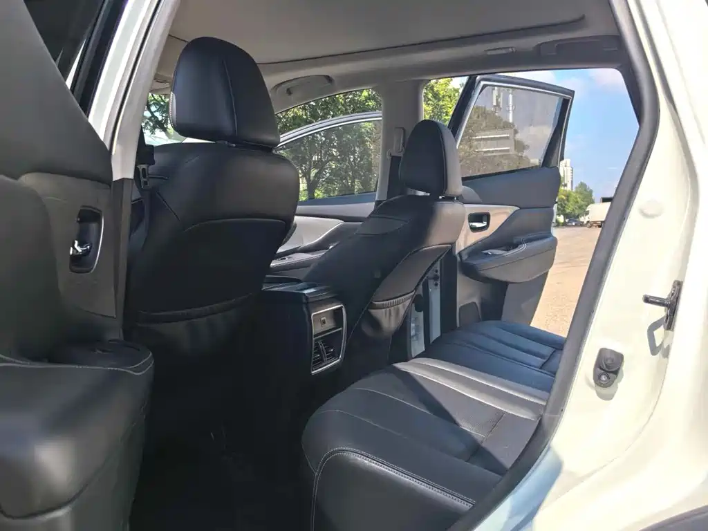 Nissan Murano — миниатюра 9
