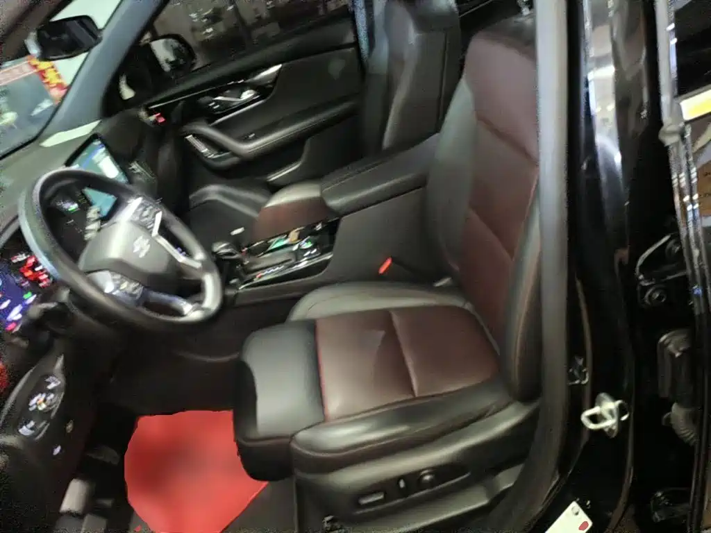 Chevrolet Blazer — миниатюра 15