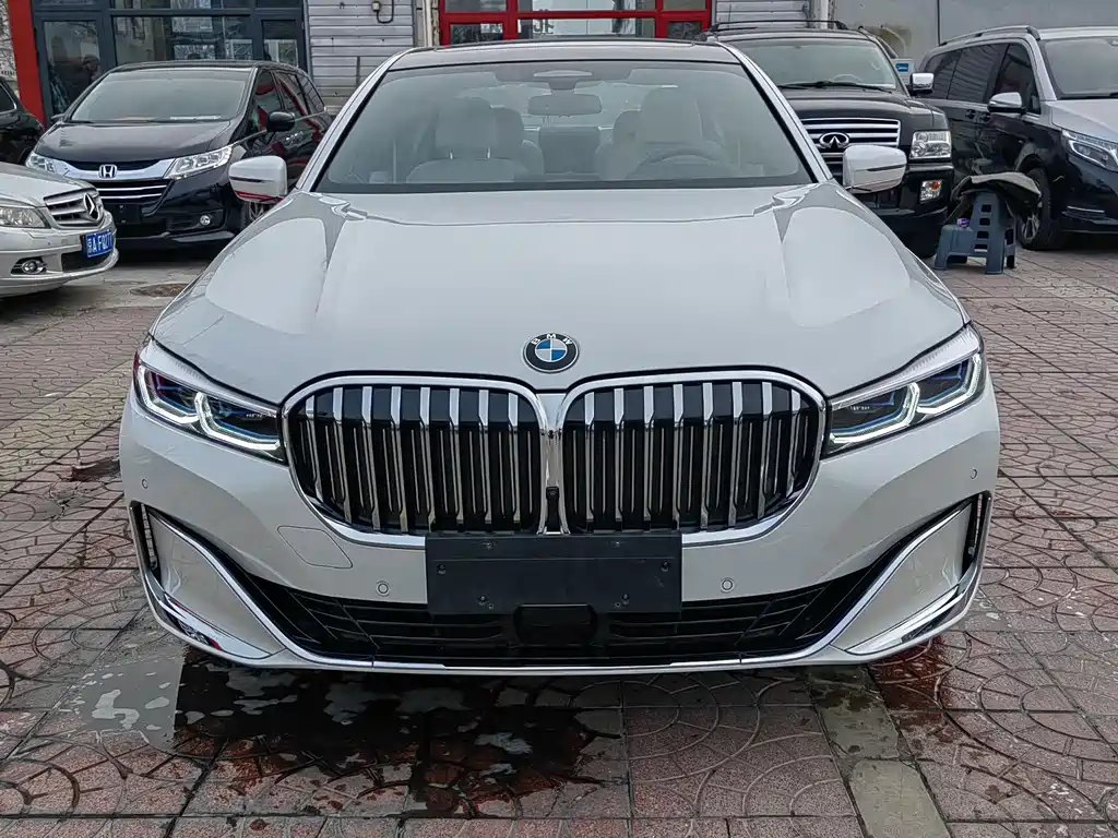BMW 7 SERIES