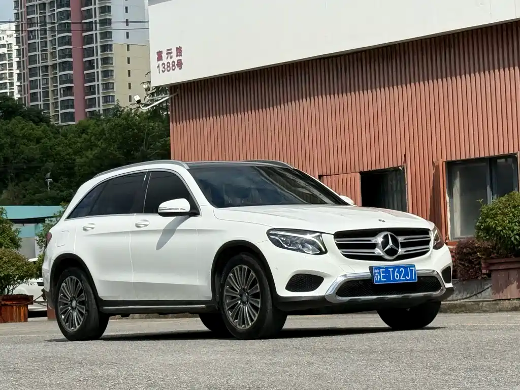 Mercedes-Benz GLC — миниатюра 9