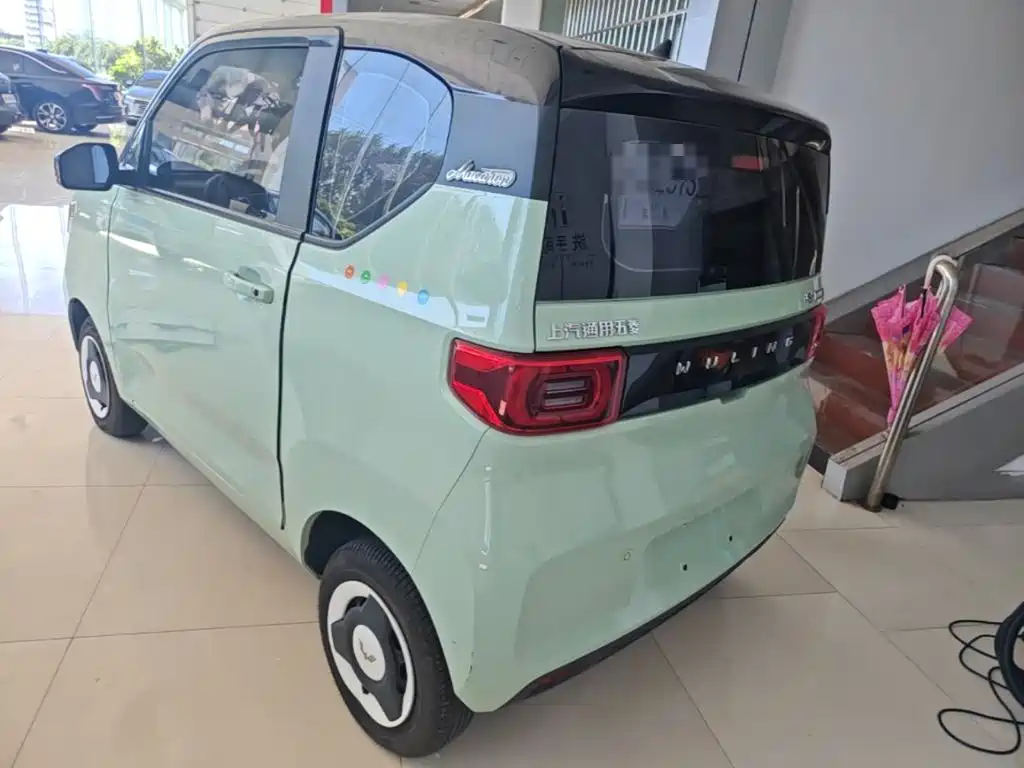 Wuling MINIEV — миниатюра 5
