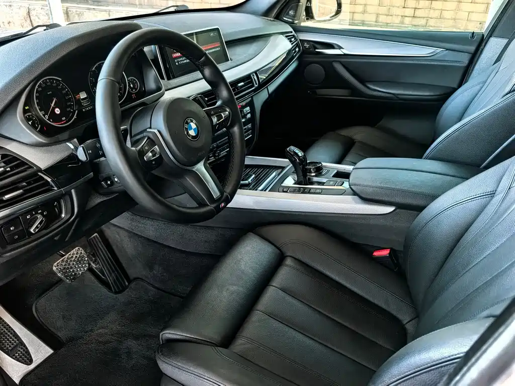 BMW X5 (Import) — миниатюра 6