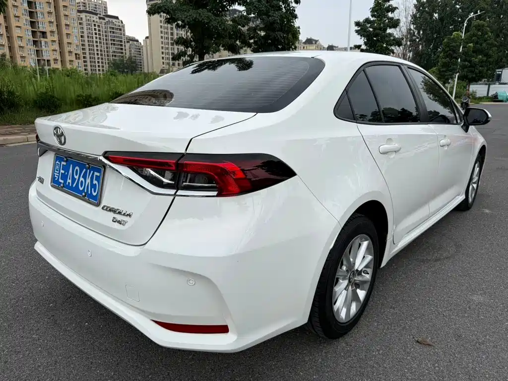 Toyota Corolla — миниатюра 10