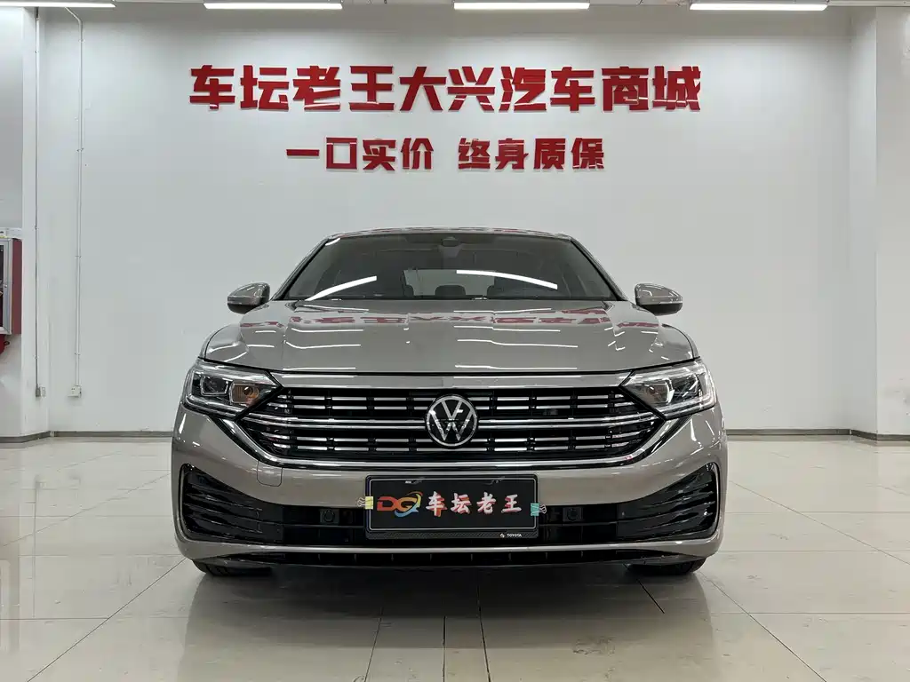 Volkswagen Sagitar 2023 300TSI DSG
