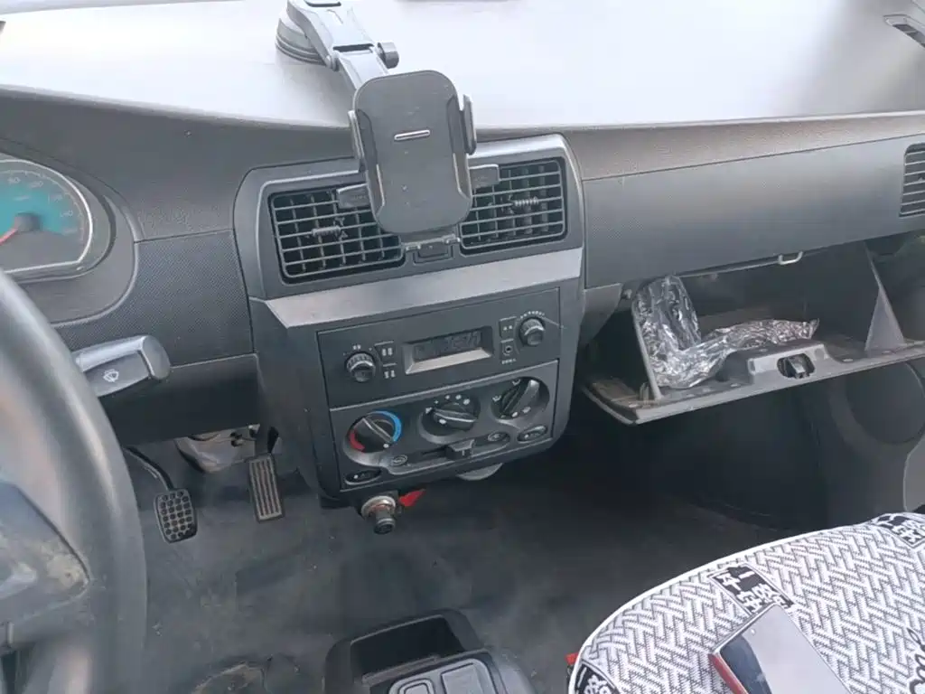 Wuling Wuling EV50 — миниатюра 13