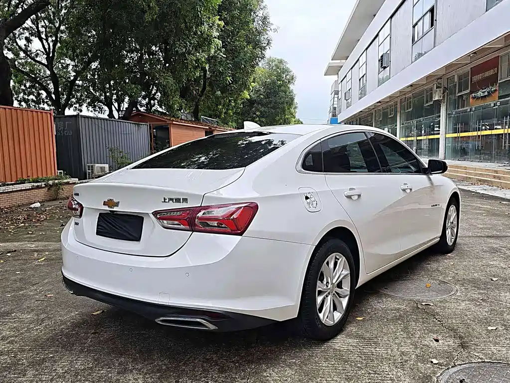 Chevrolet Malibu XL — миниатюра 13