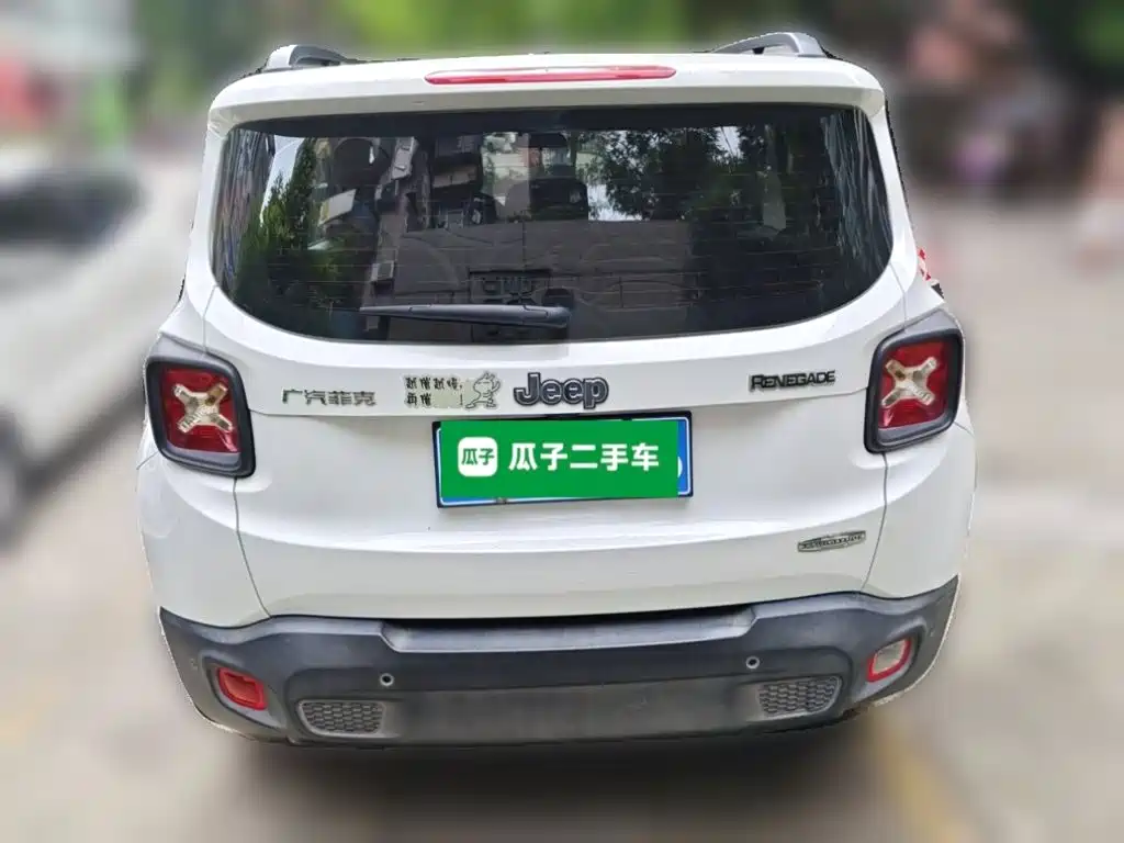 Jeep Renegade — миниатюра 5