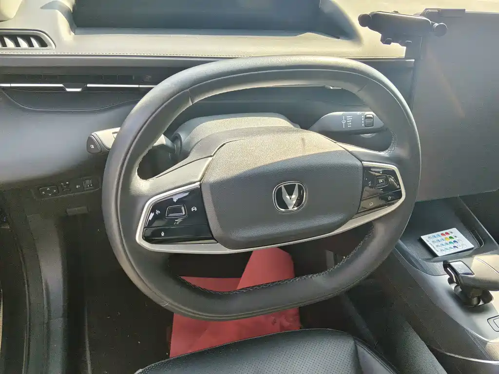 Changan Yida — миниатюра 4