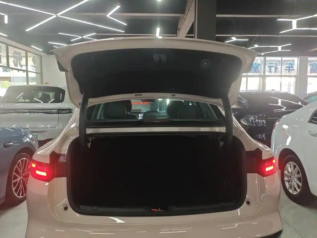 Leapmotor Ноль один. — миниатюра 3