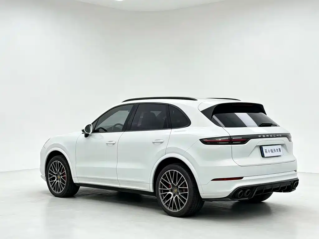 Porsche Cayenne — миниатюра 4