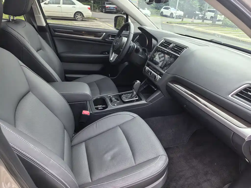 Subaru Outback — миниатюра 12