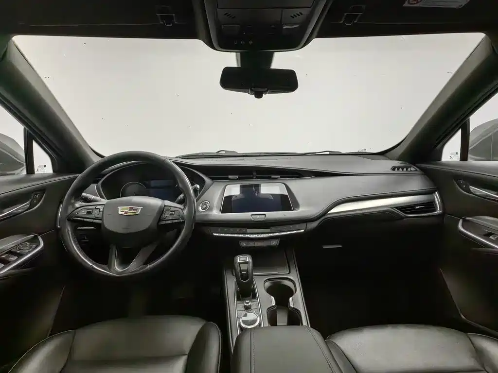 Cadillac XT4 — миниатюра 5